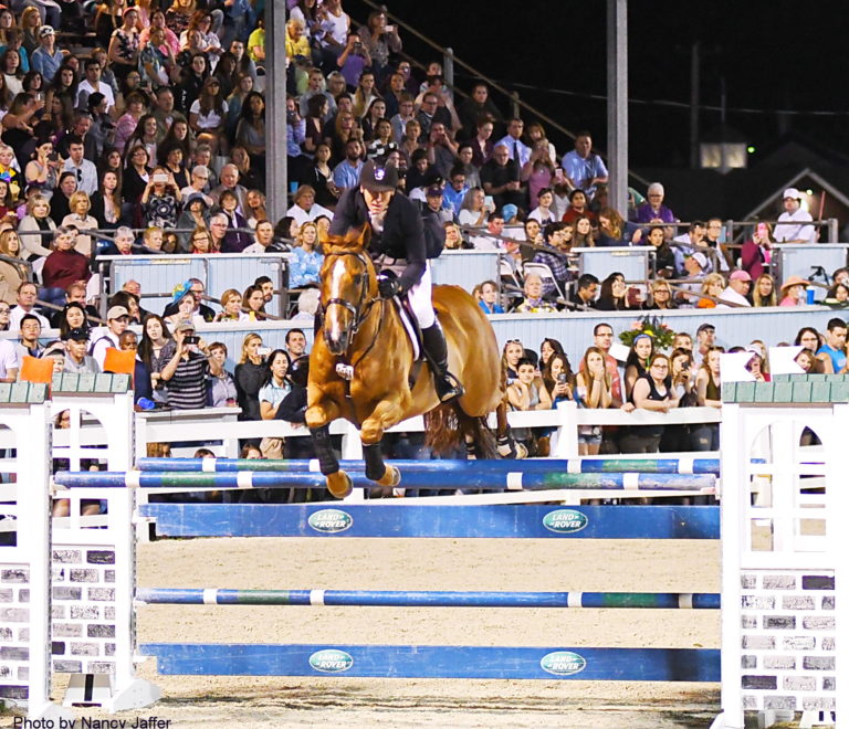 Devon Grand Prix 7908 mclain ward rothchild crowd