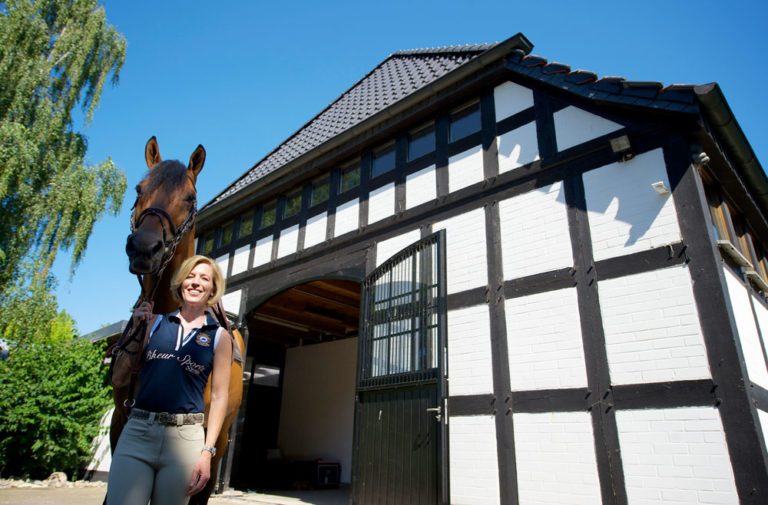 Meredith Michaels-Beerbaum's Two Facilities: Same Solid Horsemanship promo image
