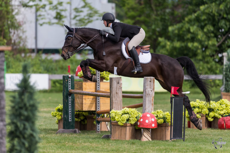 Sarah Duschenes_Rider 1 Fall 2020_Photo Ben Radvanyi Photography