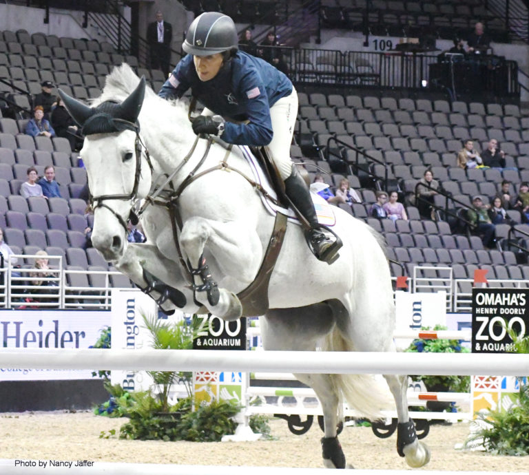 world-cup-sj-warm-up-laura-kraut-zeremonie