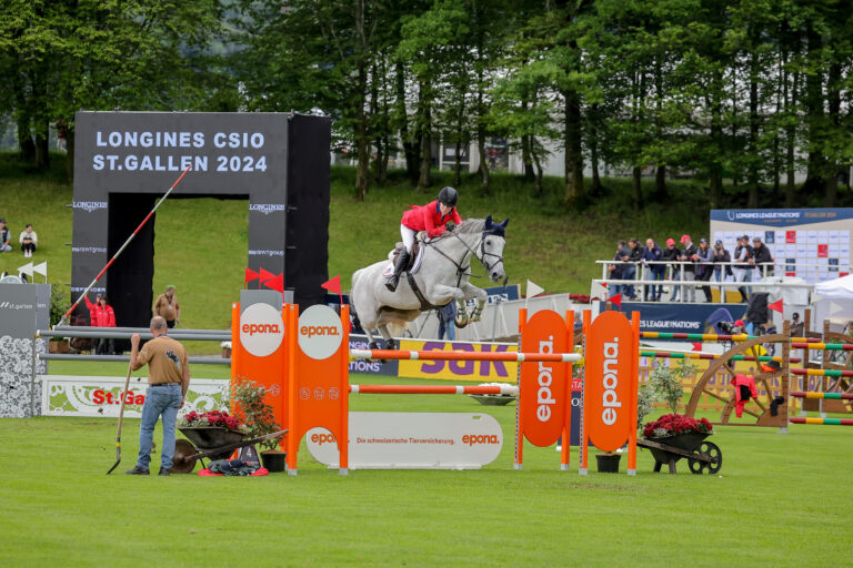 1m40; 235, Out of the Blue SCF, Dinan Katherine A; Sportfot